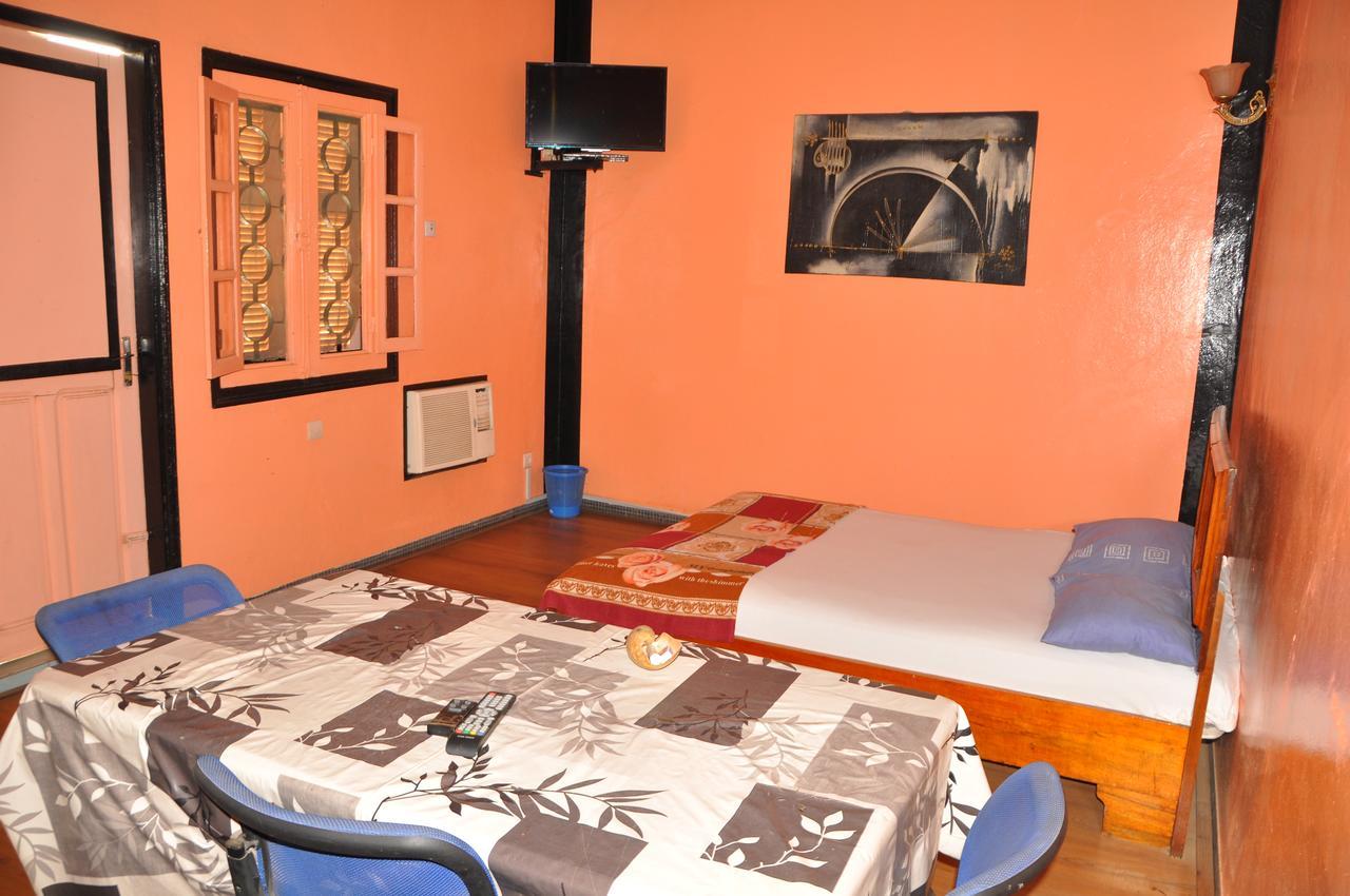 Chez Agnes Hotell Dakar Exteriör bild