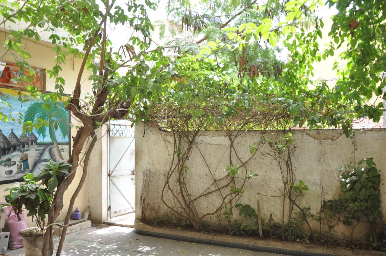 Chez Agnes Hotell Dakar Exteriör bild