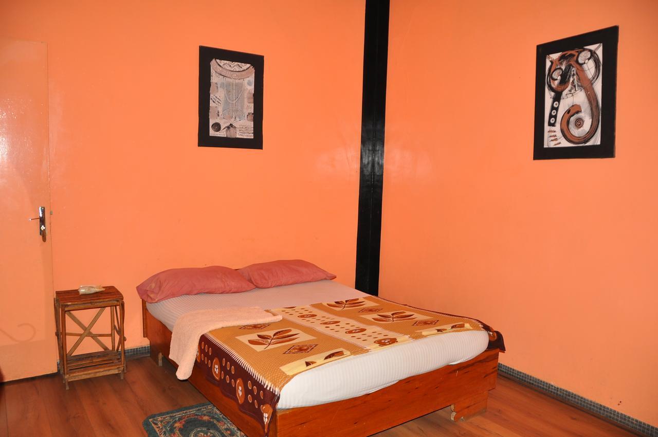 Chez Agnes Hotell Dakar Exteriör bild