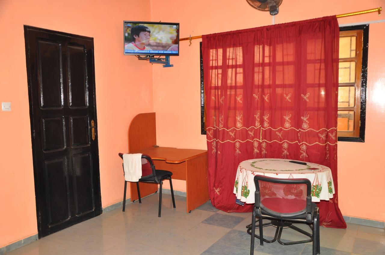 Chez Agnes Hotell Dakar Exteriör bild