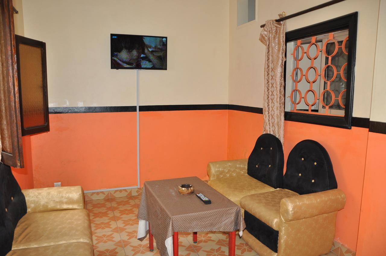 Chez Agnes Hotell Dakar Exteriör bild